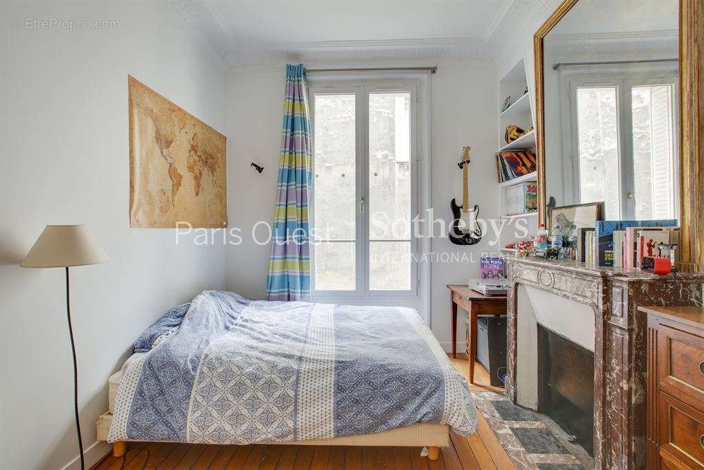 Appartement à PARIS-8E