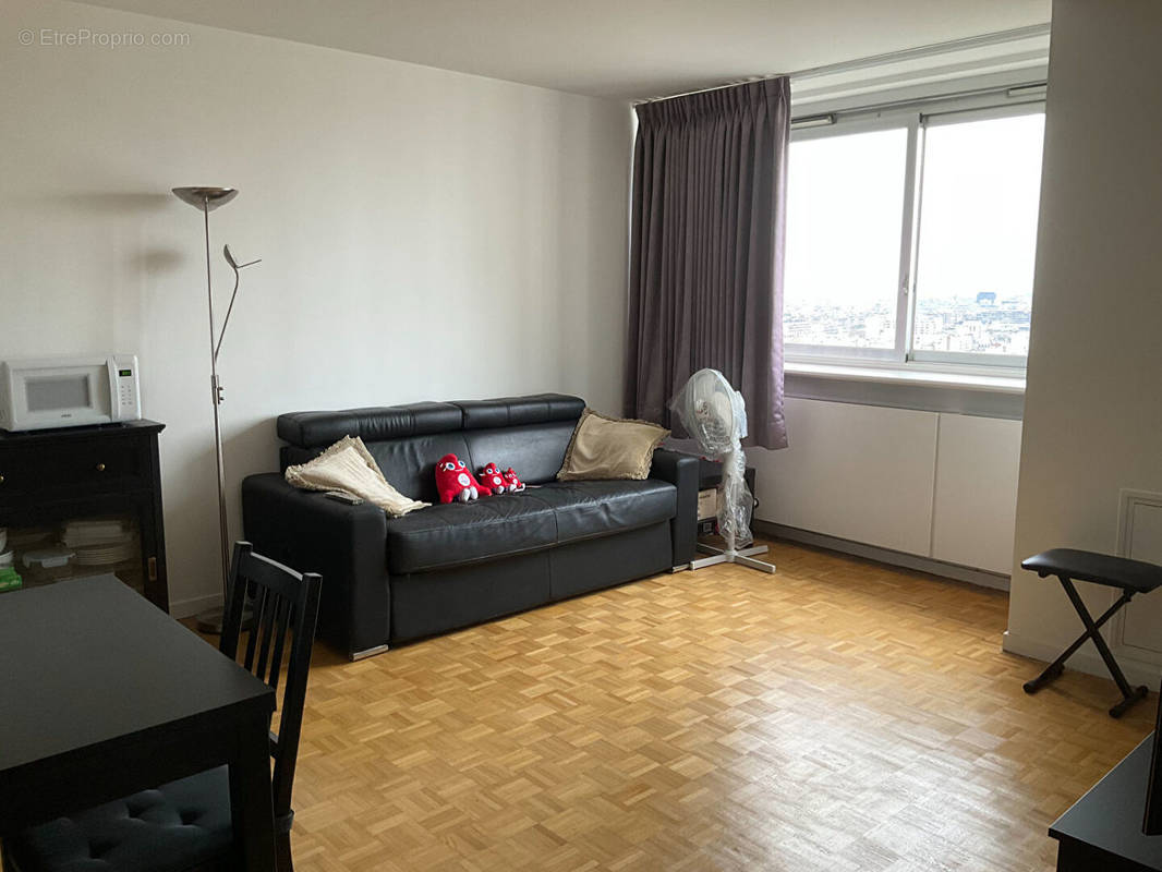 Appartement à PARIS-15E