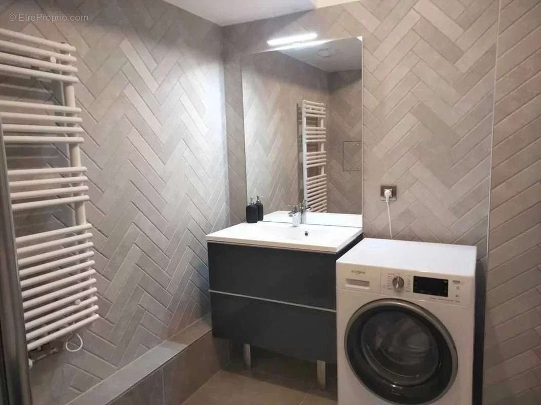 Appartement à PARIS-12E