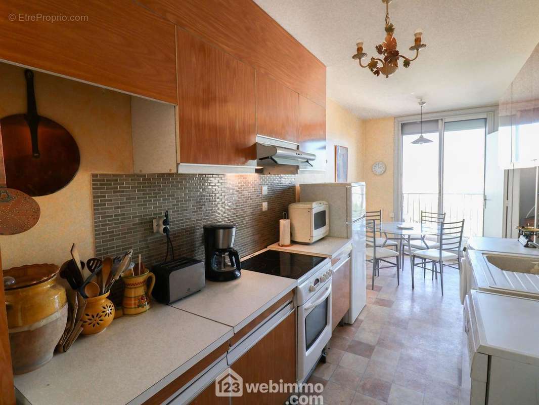 Appartement à MARSEILLE-9E