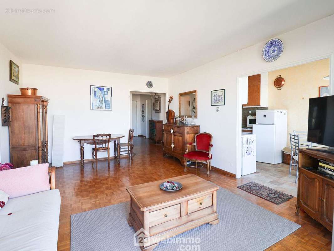 Appartement à MARSEILLE-9E