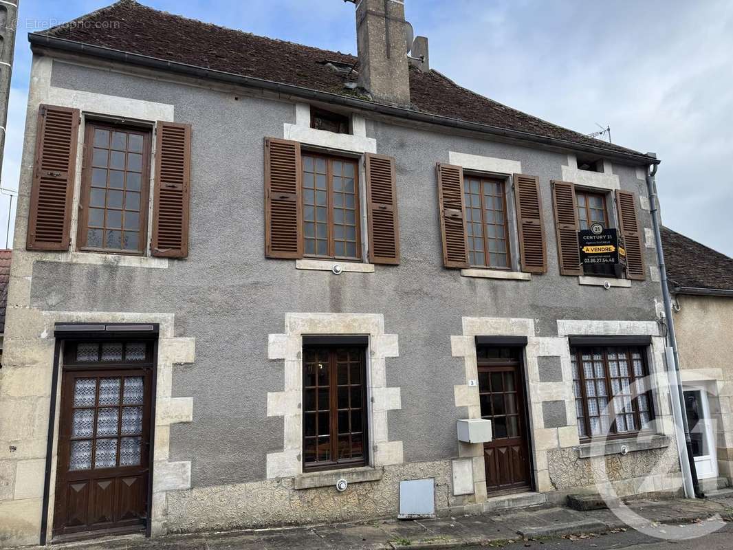 Maison à BILLY-SUR-OISY