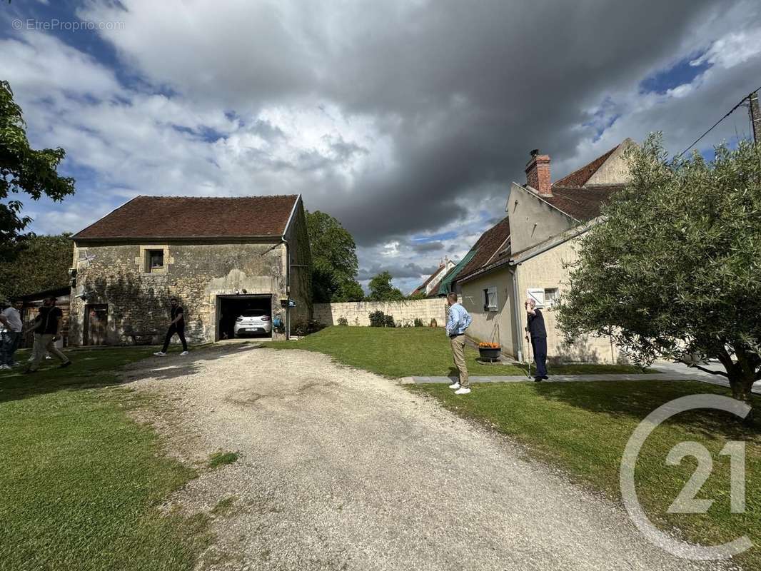 Maison à OUDAN