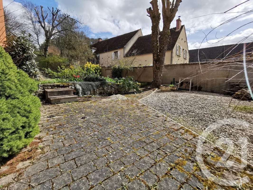 Maison à LA CHAPELLE-SAINT-ANDRE