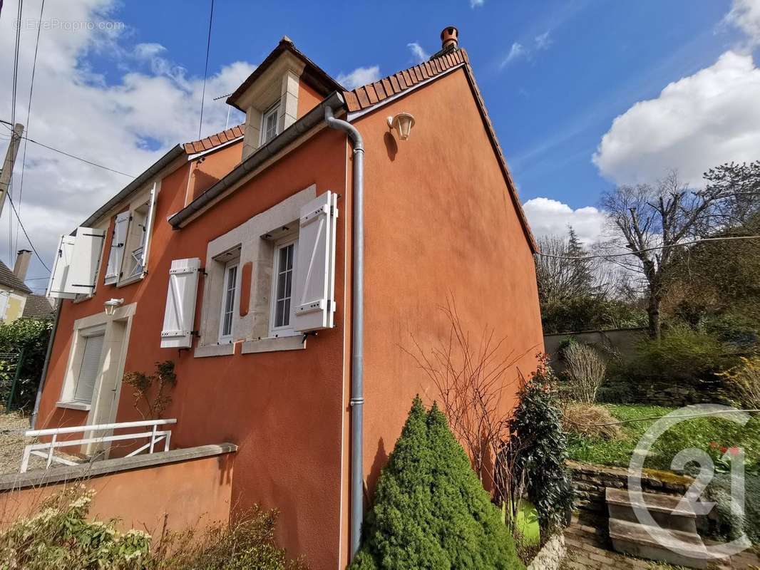 Maison à LA CHAPELLE-SAINT-ANDRE