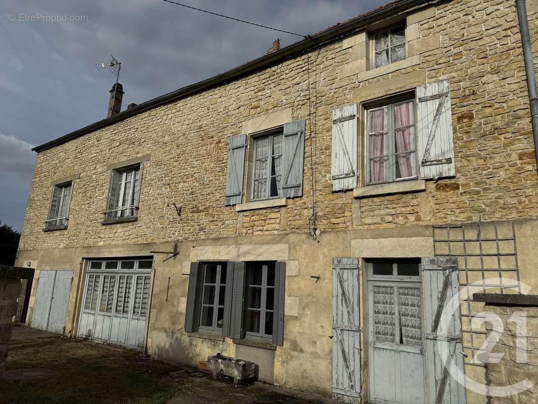 Maison à CLAMECY