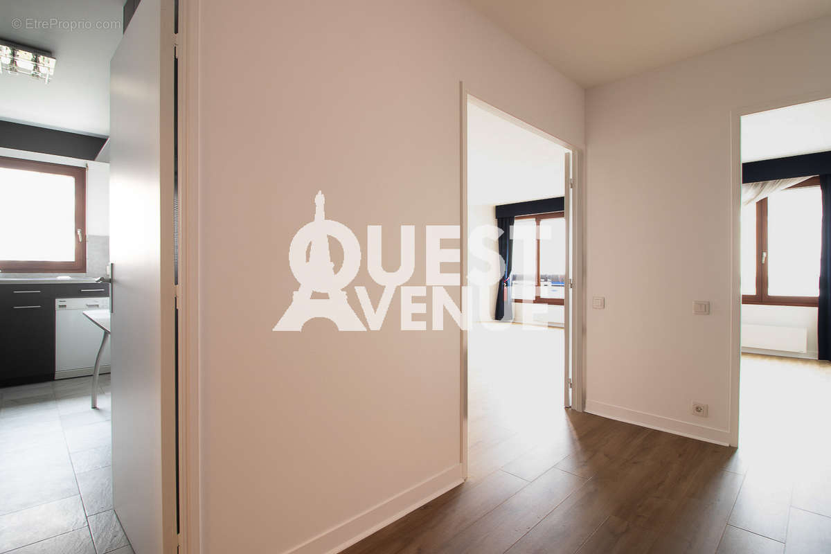 Appartement à COURBEVOIE