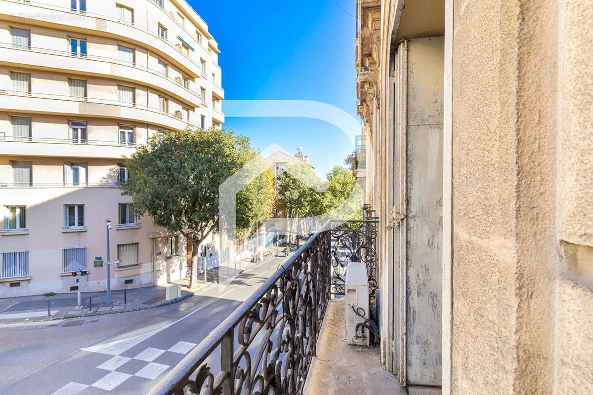 Appartement à MARSEILLE-8E