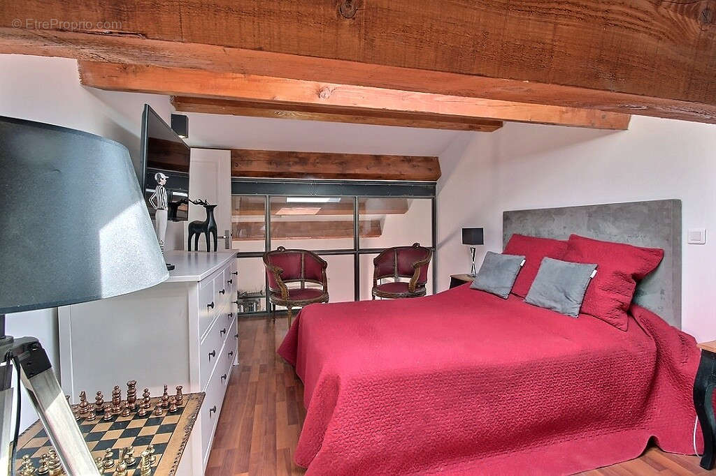 Appartement à ROUSSET