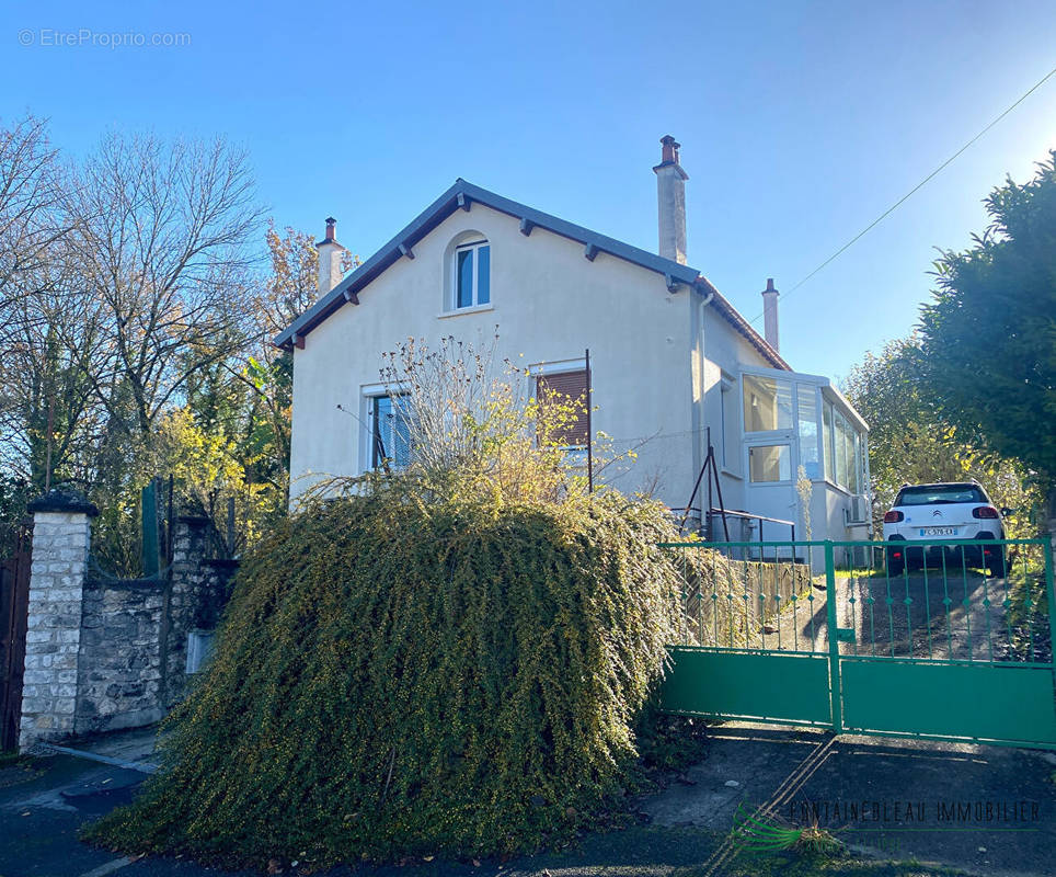 Maison à SAINT-PIERRE-LES-NEMOURS