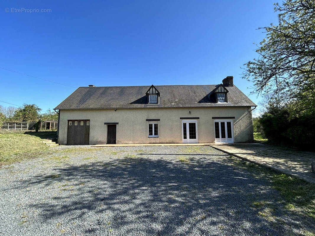 Maison à LENAULT