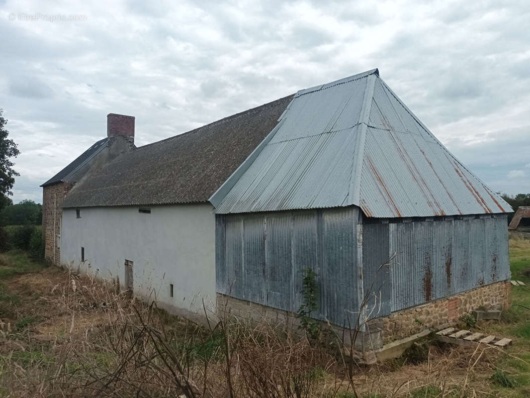 Maison à LANDELLES-ET-COUPIGNY