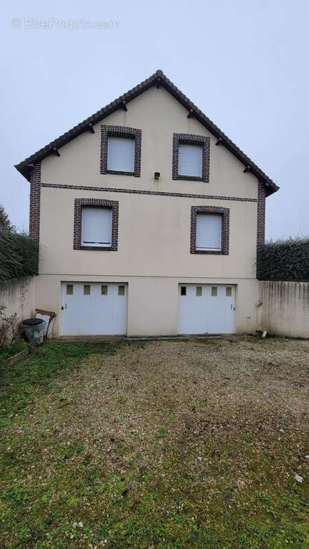 Maison à LE MELE-SUR-SARTHE