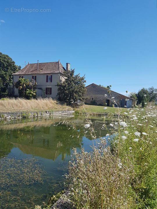 Maison à SAINT-LAURENT-DES-VIGNES