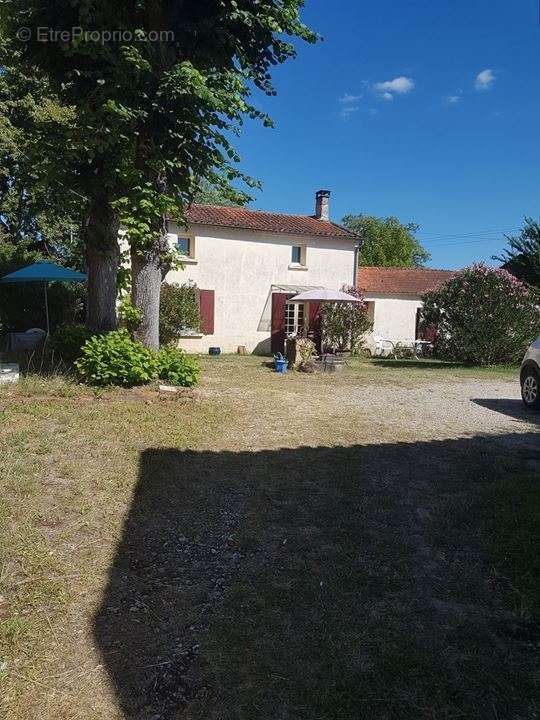 Maison à SAINT-LAURENT-DES-VIGNES