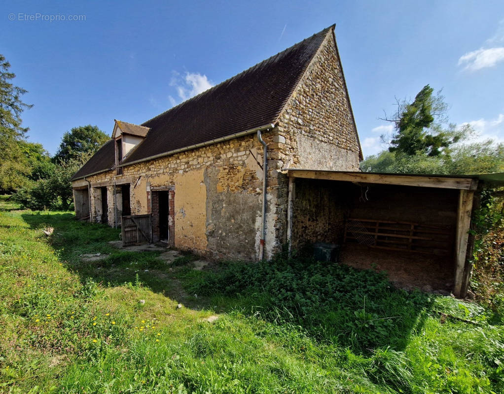 Maison à HOUDAN