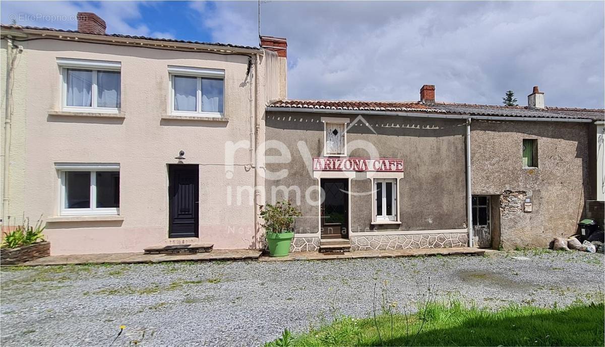 Maison à LE CELLIER