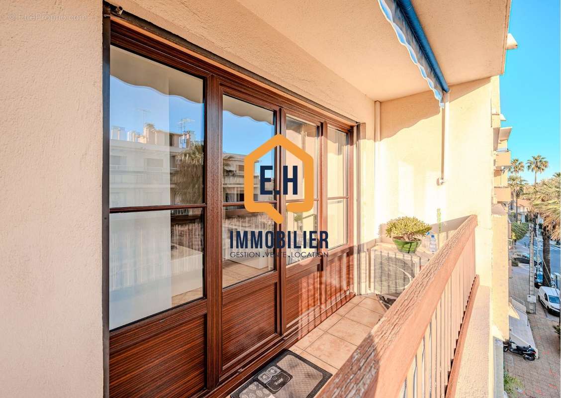 Appartement à HYERES