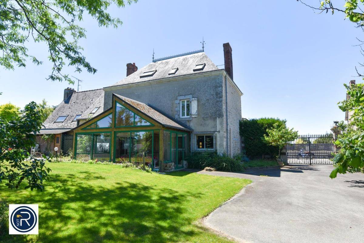 Maison à SAINT-JEAN-SUR-MAYENNE