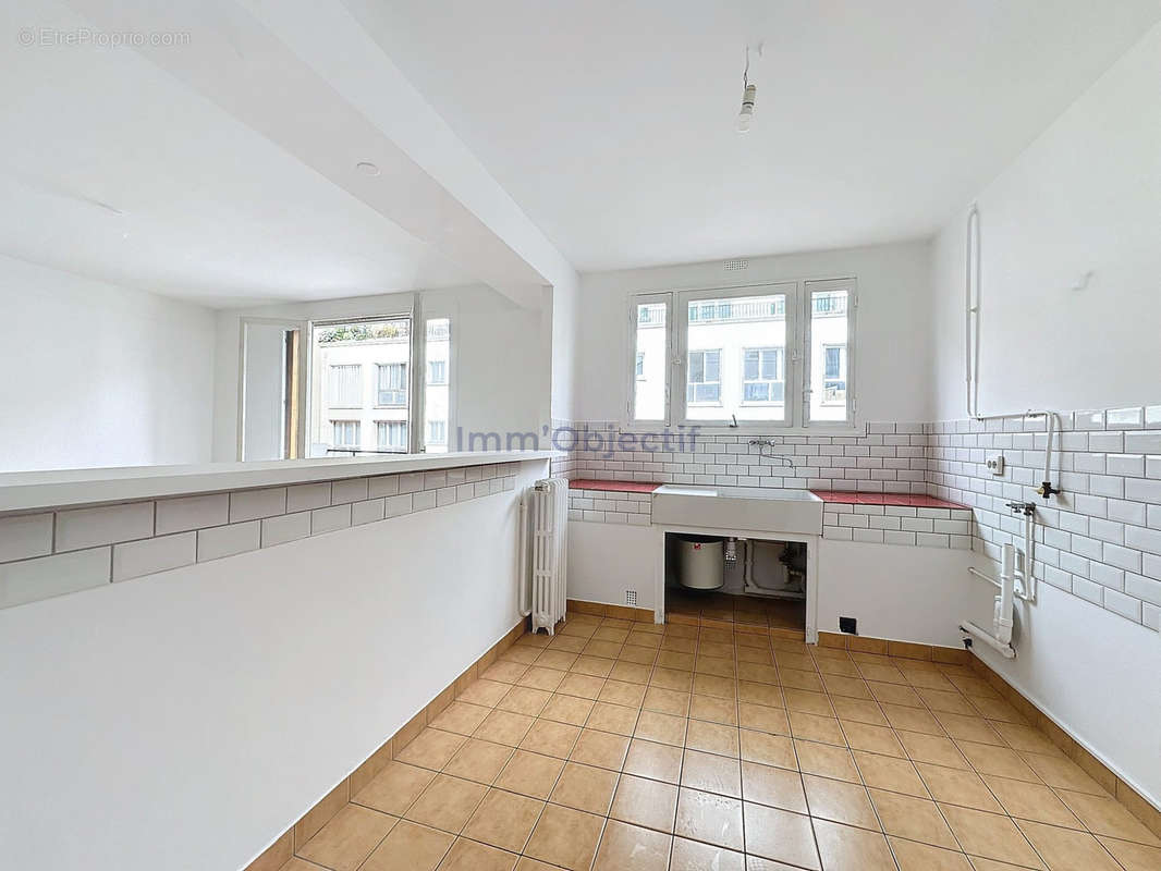 Appartement à PARIS-12E