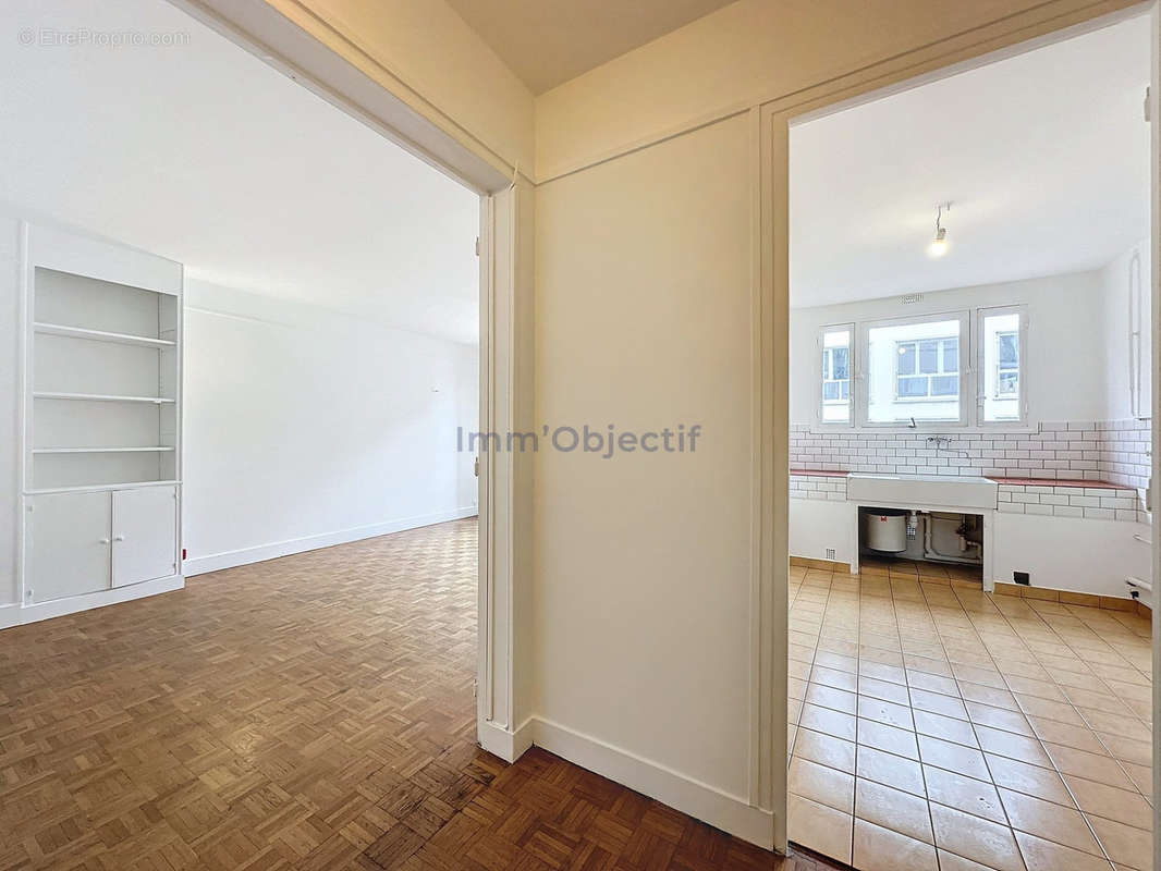 Appartement à PARIS-12E