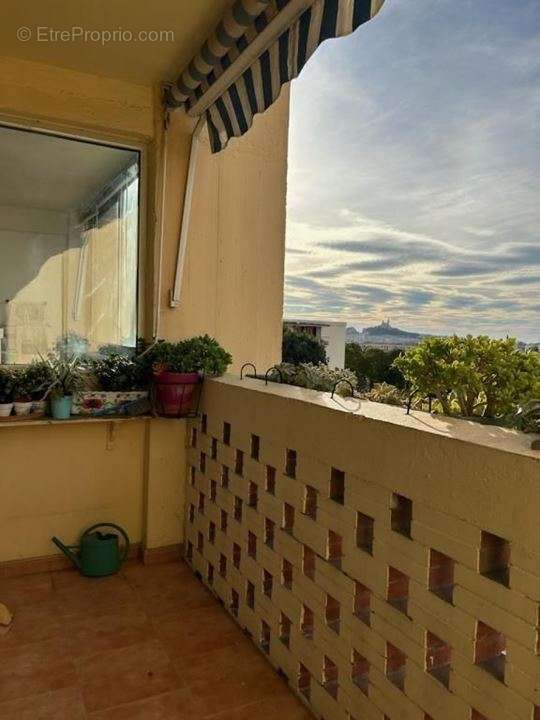 Appartement à MARSEILLE-4E