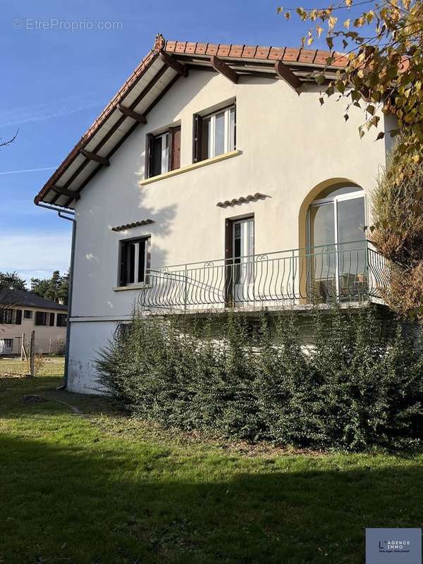 Maison à SAINT-CHELY-D&#039;APCHER