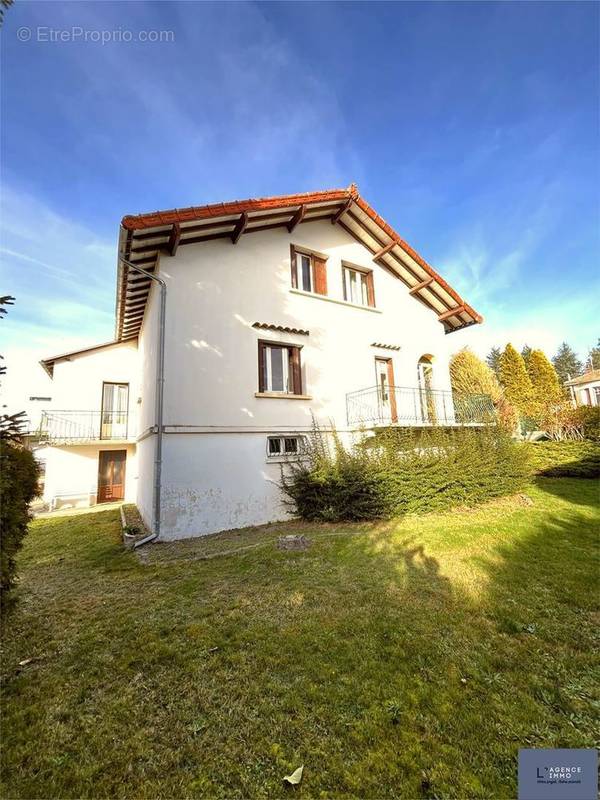 Maison à SAINT-CHELY-D&#039;APCHER