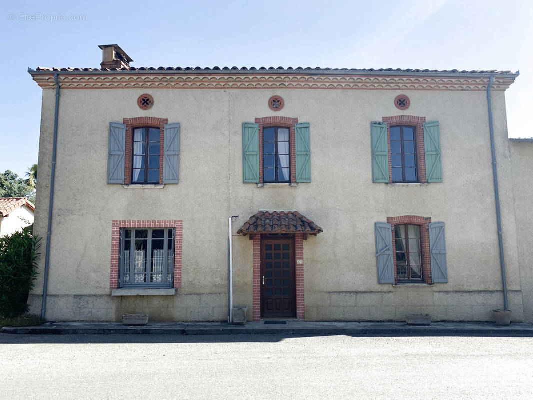 Maison à L&#039;ISLE-EN-DODON