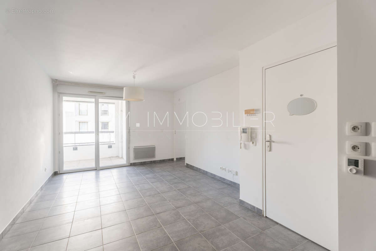 Appartement à MARSEILLE-2E