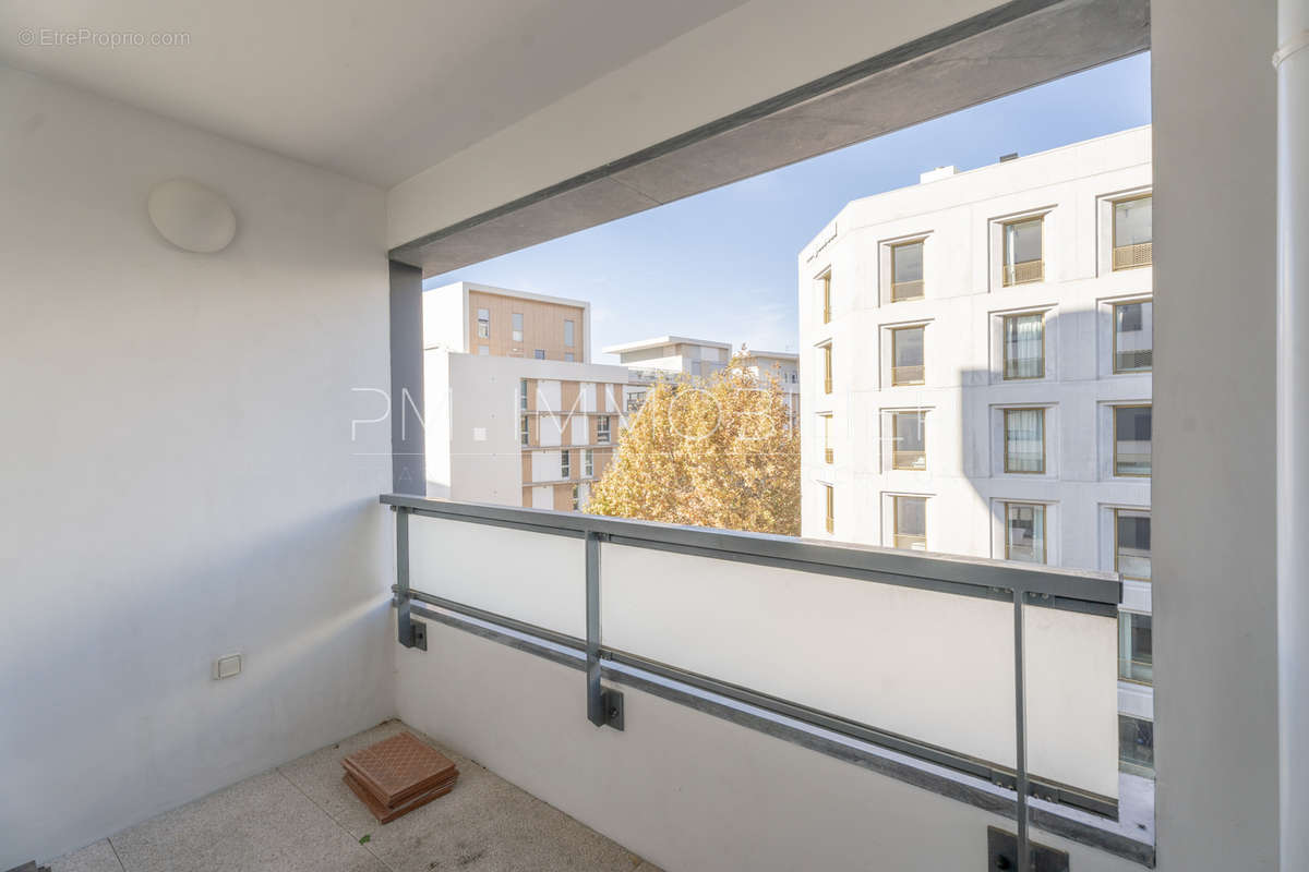 Appartement à MARSEILLE-2E