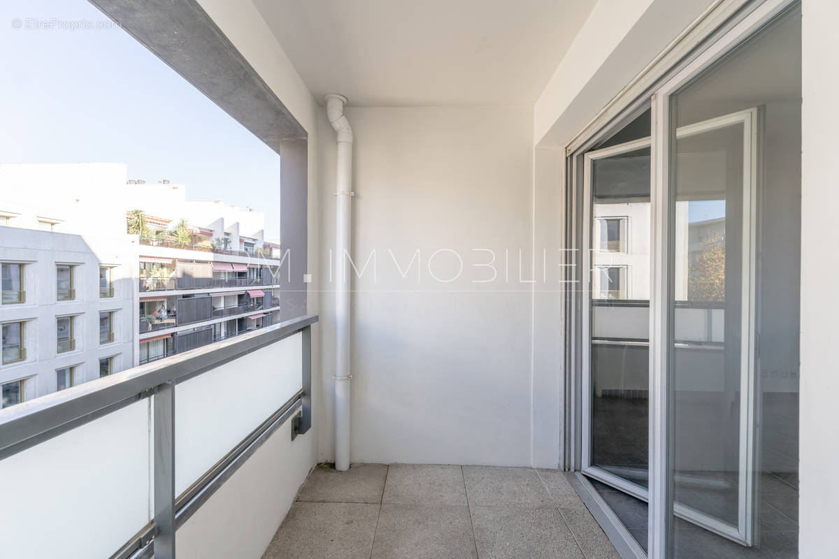 Appartement à MARSEILLE-2E