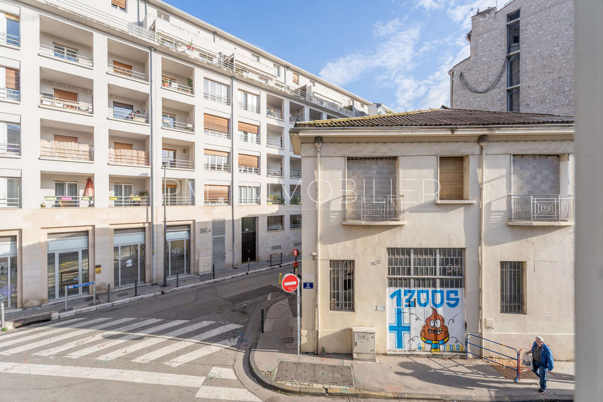 Appartement à MARSEILLE-5E