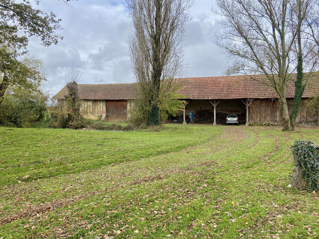 Maison à MASSAY