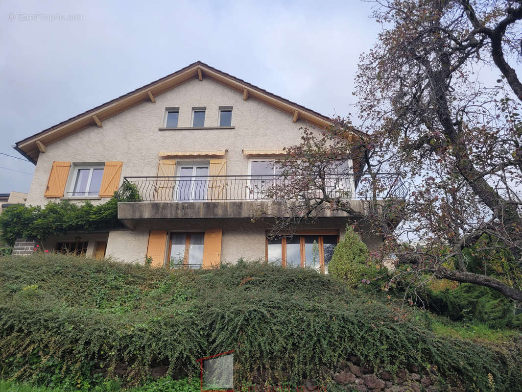 Maison à CLERMONT-FERRAND