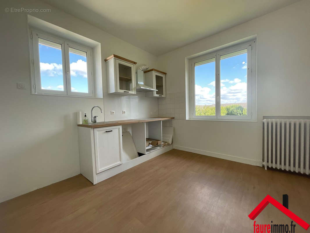 Appartement à BRIVE-LA-GAILLARDE