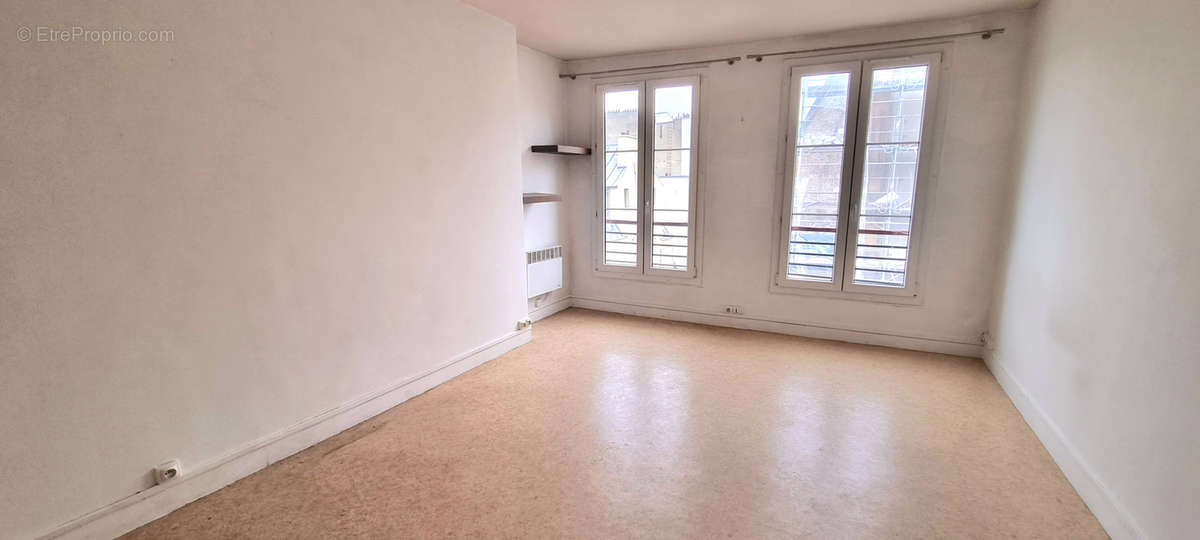 Appartement à PARIS-3E