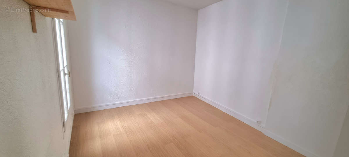 Appartement à PARIS-3E