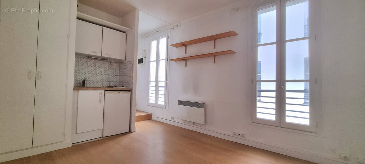 Appartement à PARIS-3E