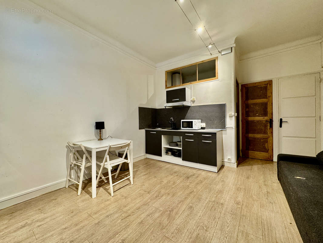 Appartement à MARSEILLE-7E