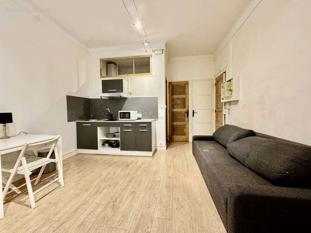 Appartement à MARSEILLE-7E