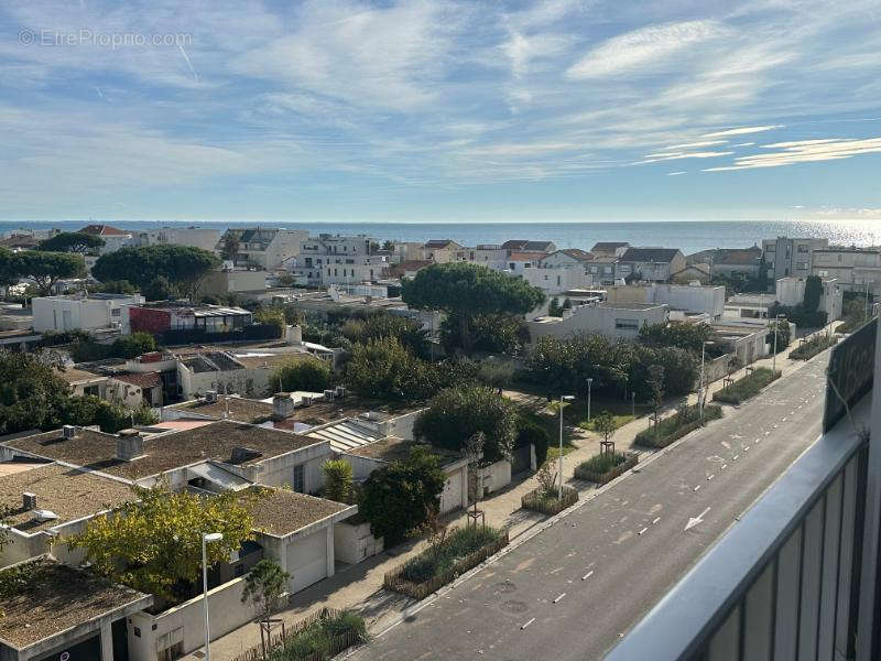 Appartement à MAUGUIO