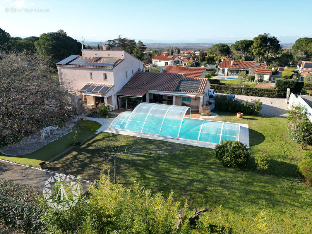 Maison à LAROQUE-DES-ALBERES