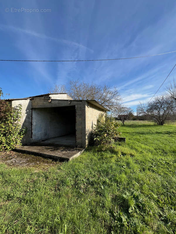 Maison à MONTAYRAL