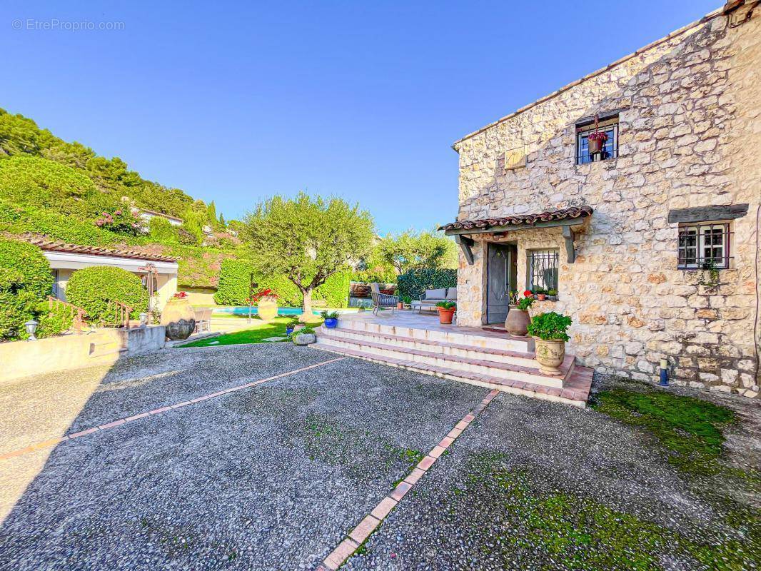 Maison à LA COLLE-SUR-LOUP