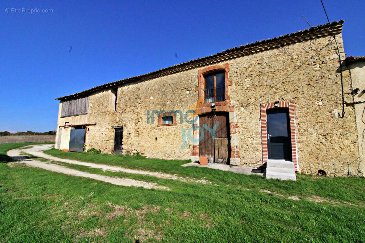 Maison à SAINT-MICHEL-DE-LANES