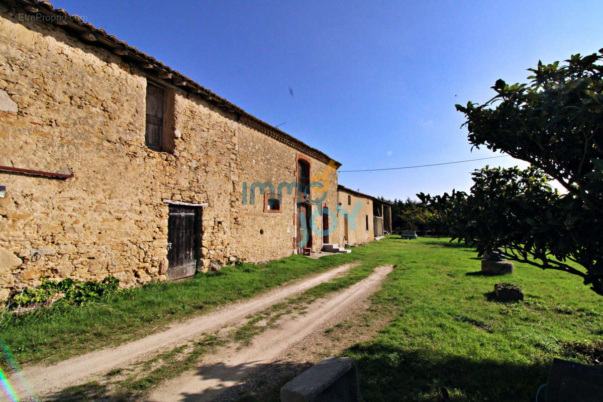 Maison à SAINT-MICHEL-DE-LANES