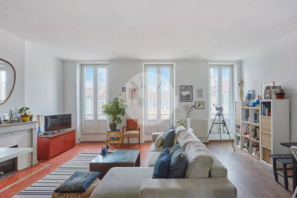 Appartement à MARSEILLE-6E