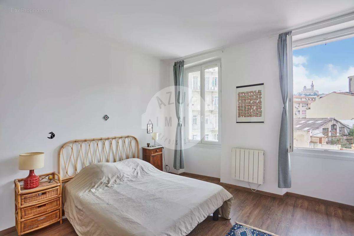 Appartement à MARSEILLE-6E