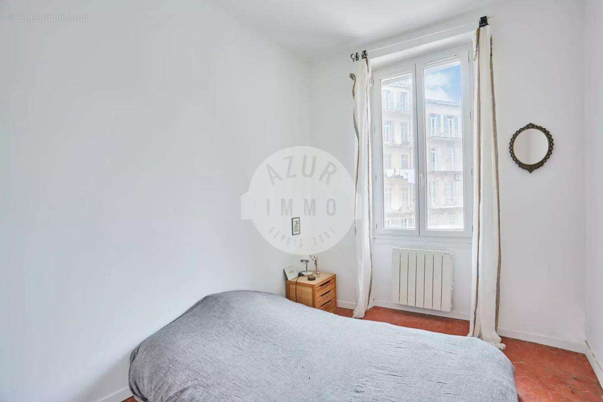 Appartement à MARSEILLE-6E